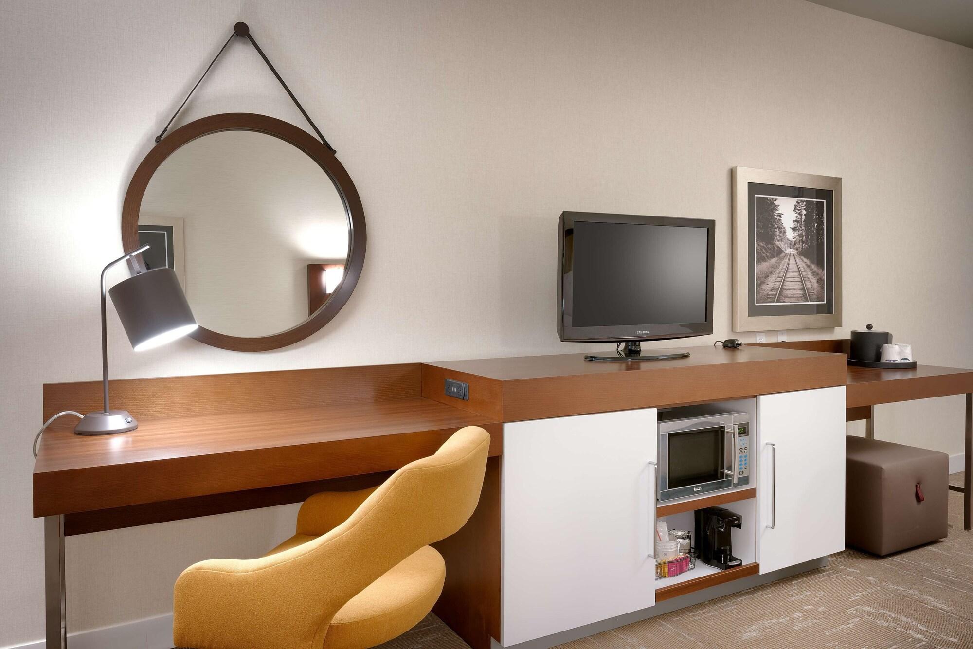 Hampton Inn Тремонтон Экстерьер фото