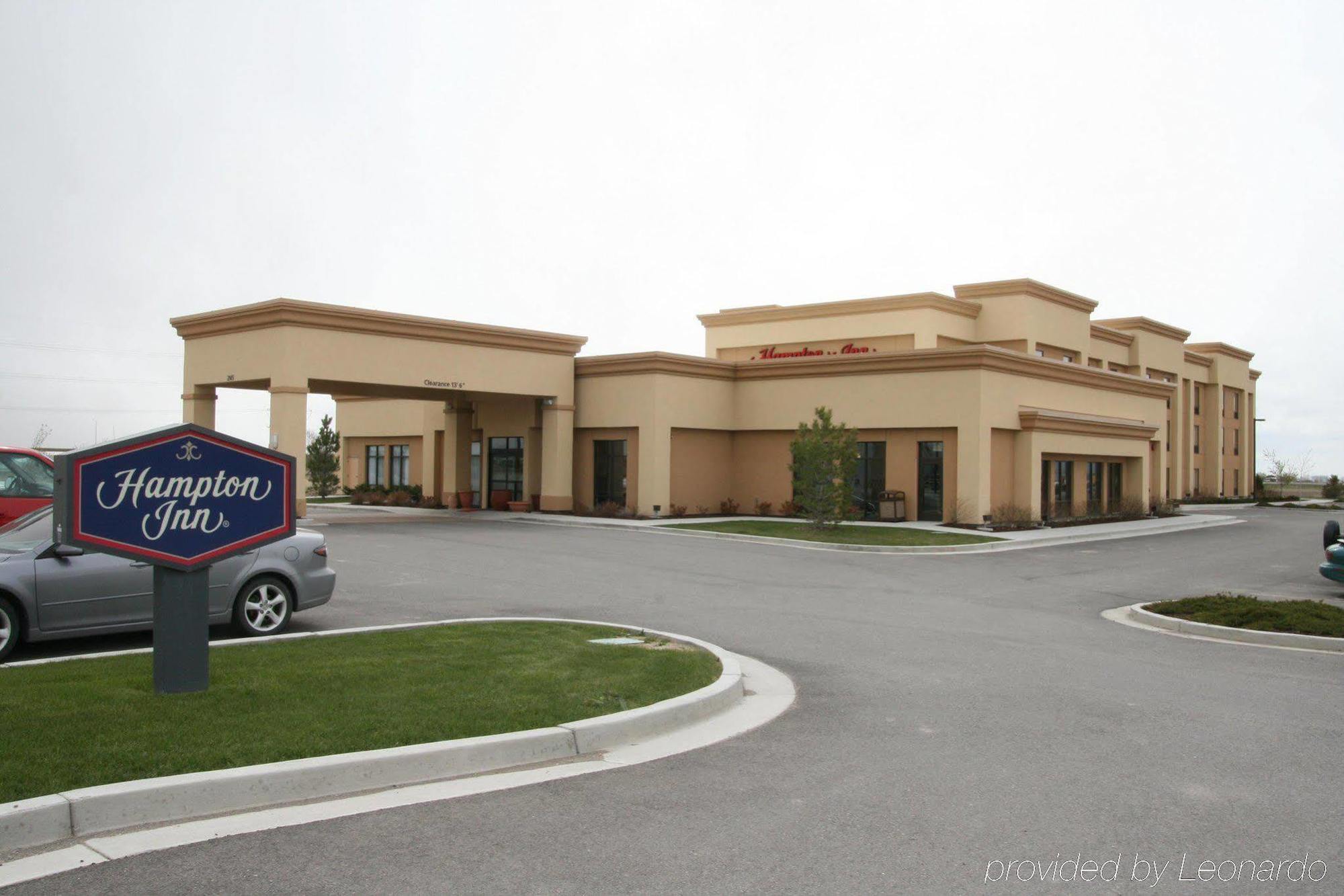 Hampton Inn Тремонтон Экстерьер фото